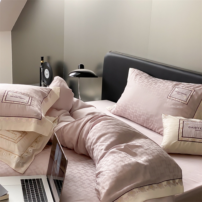 91家纺网 家纺一手货源 找家纺 MIU缪家居 2023新款80支兰精天丝四件套（提花）梦境 紫