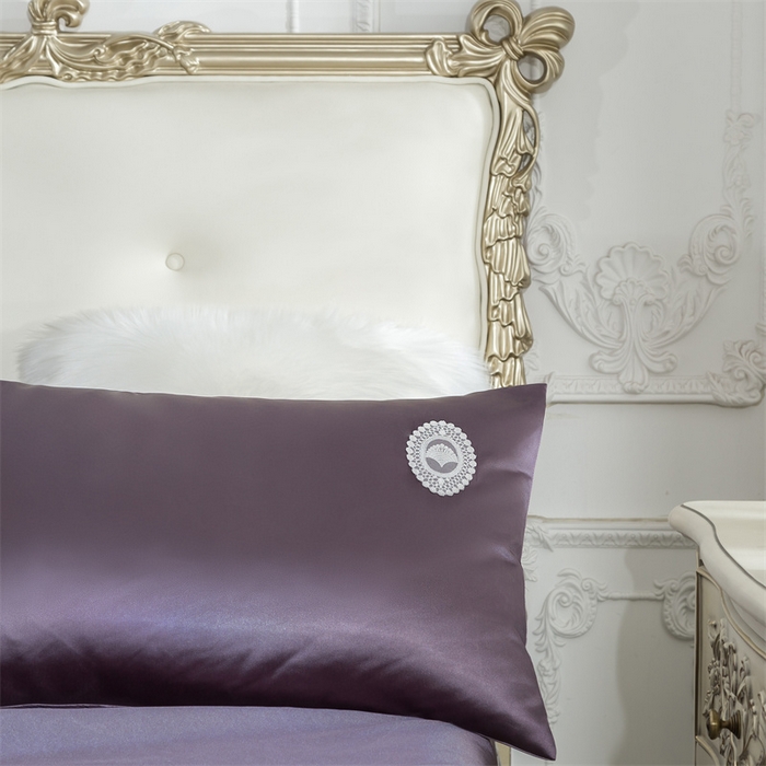 91家纺网 家纺一手货源 找家纺 MIU缪家居 2023款珍珠丝凉席  爱丽丝（棚拍） 葡萄紫