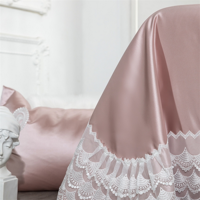 91家纺网 家纺一手货源 找家纺 MIU缪家居 2023款珍珠丝凉席  爱丽丝（棚拍） 樱花粉