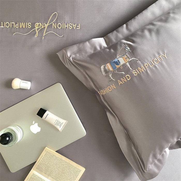 91家纺网 家纺一手货源 找家纺 MIU缪家居 2023款珍珠丝凉席  查理 灰色