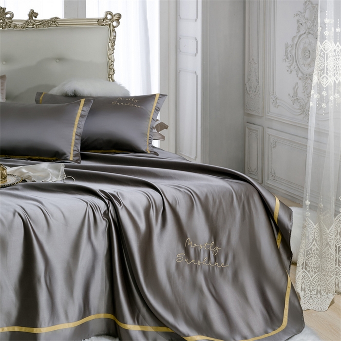 91家纺网 家纺一手货源 找家纺 MIU缪家居 2023款珍珠丝凉席 简爱（棚拍） 气质灰