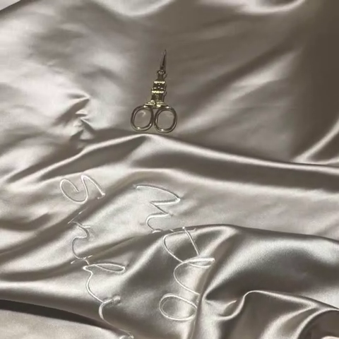 91家纺网 家纺一手货源 找家纺 MIU缪家居 2023款珍珠丝凉席 简爱（棚拍） 香槟金