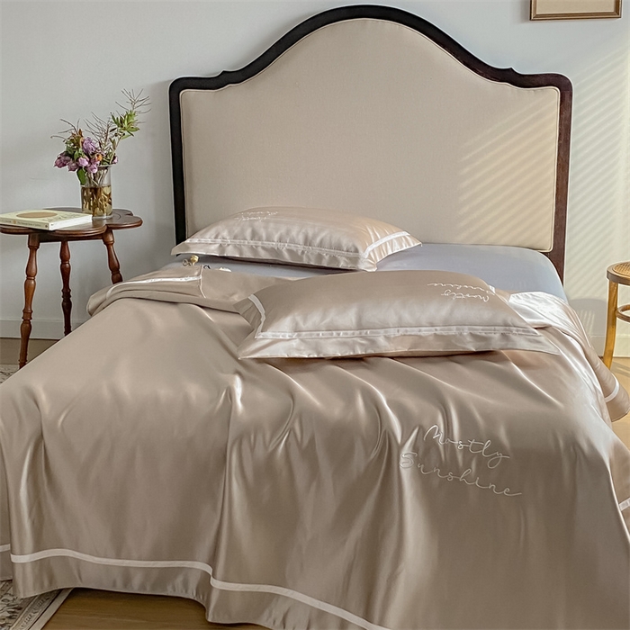 91家纺网 家纺一手货源 找家纺 MIU缪家居 2023款珍珠丝凉席 简爱（实拍） 香槟金