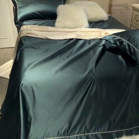 91家纺网 家纺一手货源 找家纺 （总）MIU缪家居 2023款珍珠丝凉席  珍妮（棚拍）