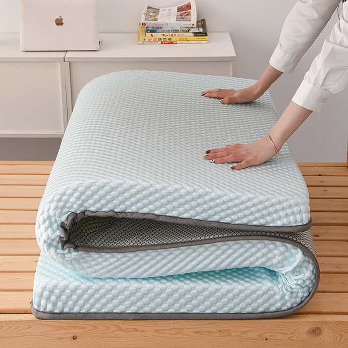 91家纺网 家纺一手货源 找家纺 亿丁点2023新款豆豆床垫 浅绿