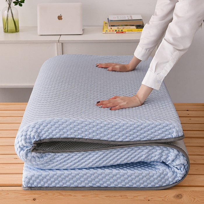 91家纺网 家纺一手货源 找家纺 亿丁点2023新款豆豆床垫 蓝色