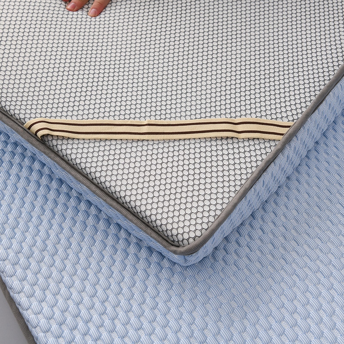 91家纺网 家纺一手货源 找家纺 亿丁点2023新款豆豆床垫 蓝色