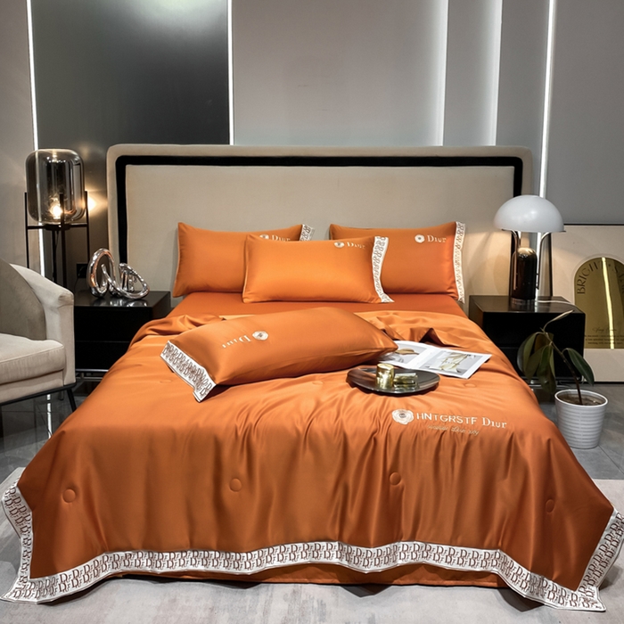 91家纺网 家纺一手货源 找家纺 露梦 2025新款大牌轻奢款水洗真丝刺绣数码宽边夏被四件套-安迪 安迪-爱玛橙