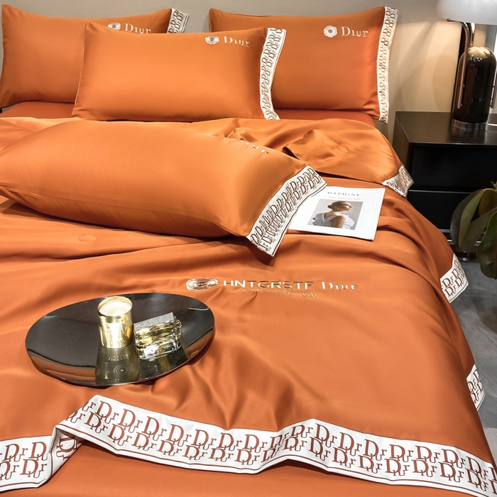 91家纺网 家纺一手货源 找家纺 露梦 2025新款大牌轻奢款水洗真丝刺绣数码宽边夏被四件套-安迪 安迪-爱玛橙
