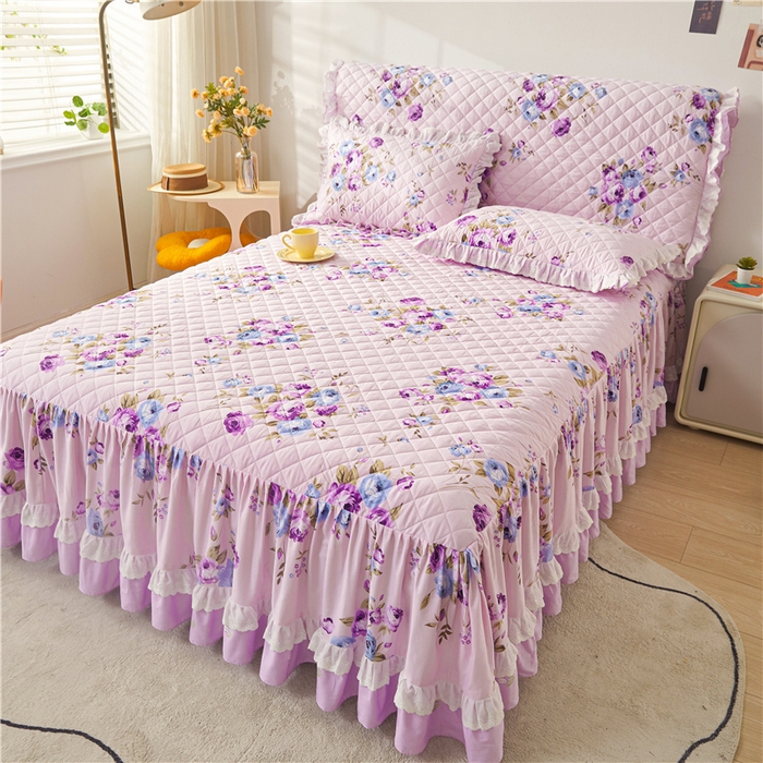 91家纺网 家纺一手货源 找家纺 十个点 2024新款全棉印花夹棉韩版蕾丝床裙三件套  紫色恋人-夹棉