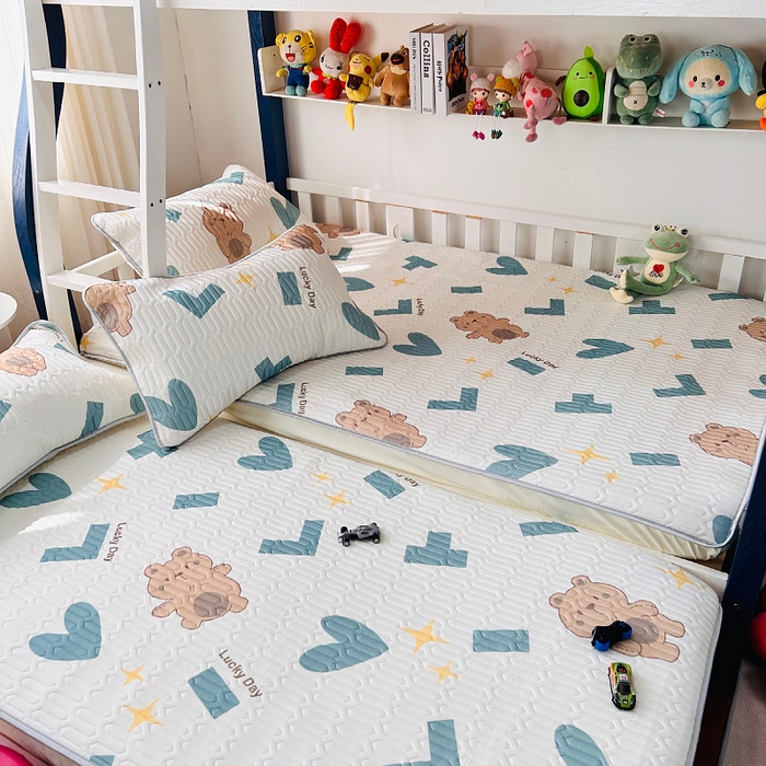 91家纺网 家纺一手货源 找家纺 小虾米 2023新款乳胶凉席床笠 爱心熊