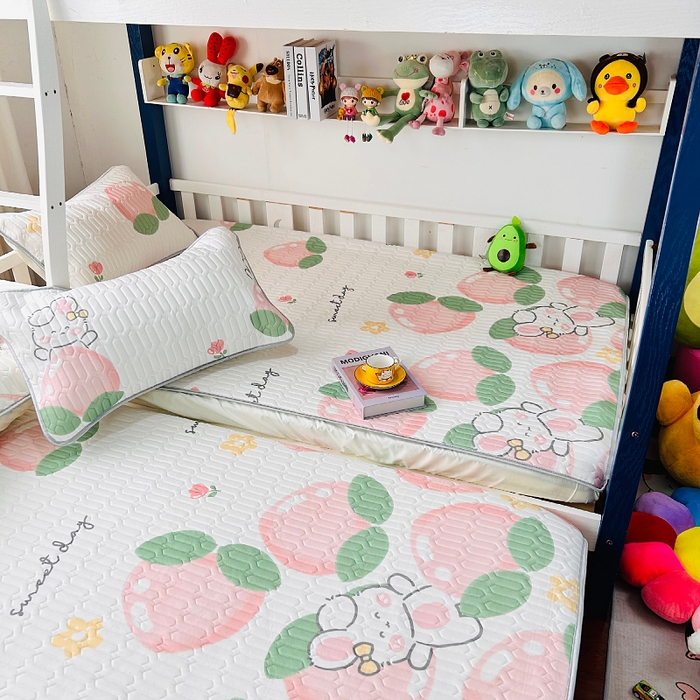 91家纺网 家纺一手货源 找家纺 小虾米 2023新款乳胶凉席床笠 桃兔兔