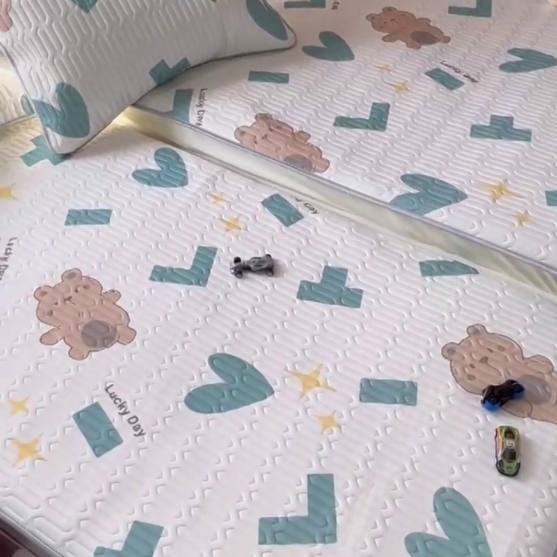 91家纺网 家纺一手货源 找家纺 小虾米 2023新款乳胶凉席床笠 爱心熊