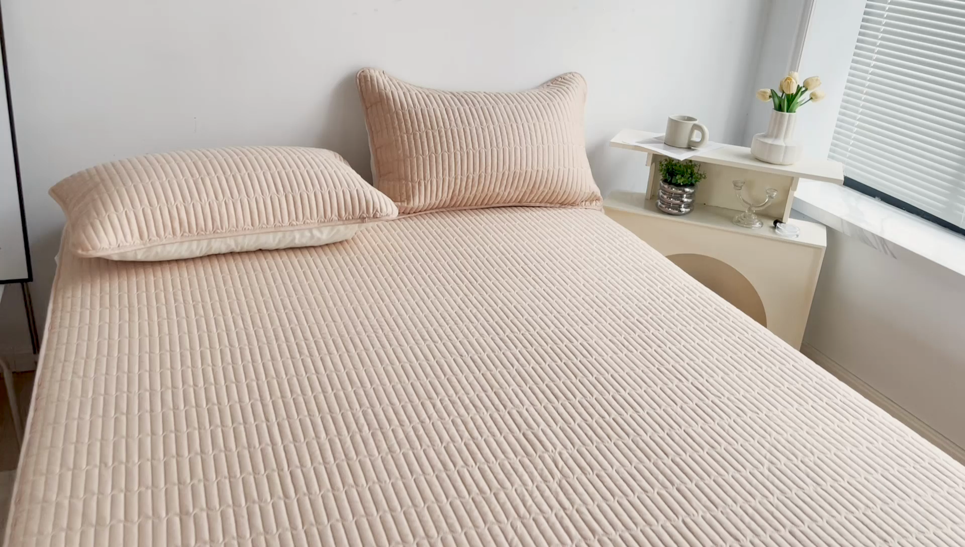 91家纺网 家纺一手货源 找家纺 （总） 2023新款寐居家纺夹棉床笠直播爆款