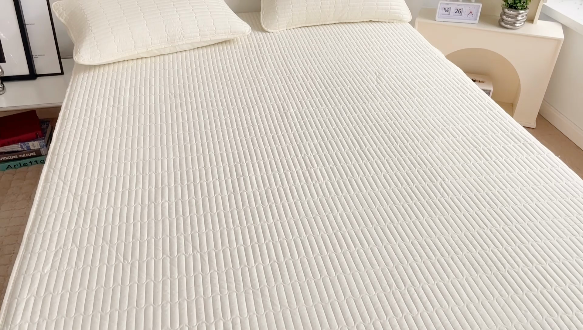 91家纺网 家纺一手货源 找家纺 （总） 2023新款寐居家纺夹棉床笠直播爆款