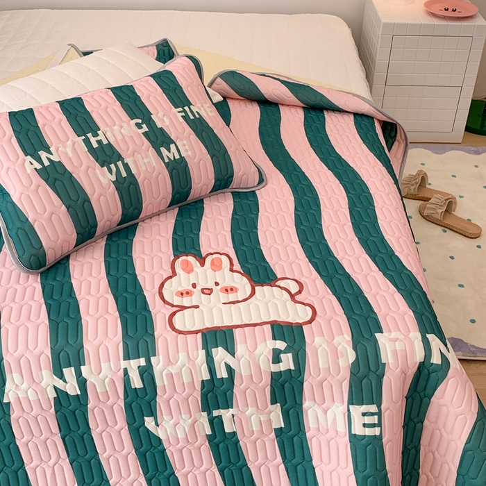 91家纺网 家纺一手货源 找家纺 昔可2023新款大版乳胶凉席第一批 条纹兔（有0.9米和1.2米）