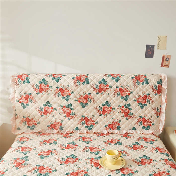 91家纺网 家纺一手货源 找家纺  十个点 2024新款全棉印花夹棉韩版蕾丝夹棉床头罩 温馨花语-夹棉