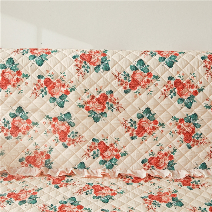 91家纺网 家纺一手货源 找家纺  十个点 2024新款全棉印花夹棉韩版蕾丝夹棉床头罩 温馨花语-夹棉