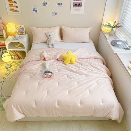 91家纺网 家纺一手货源 找家纺 寐居2023新款撞色针织棉夏被 樱花粉