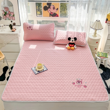 寐居家纺 2023新款迪士尼烫画凉席夏被套件 草莓熊-粉玉