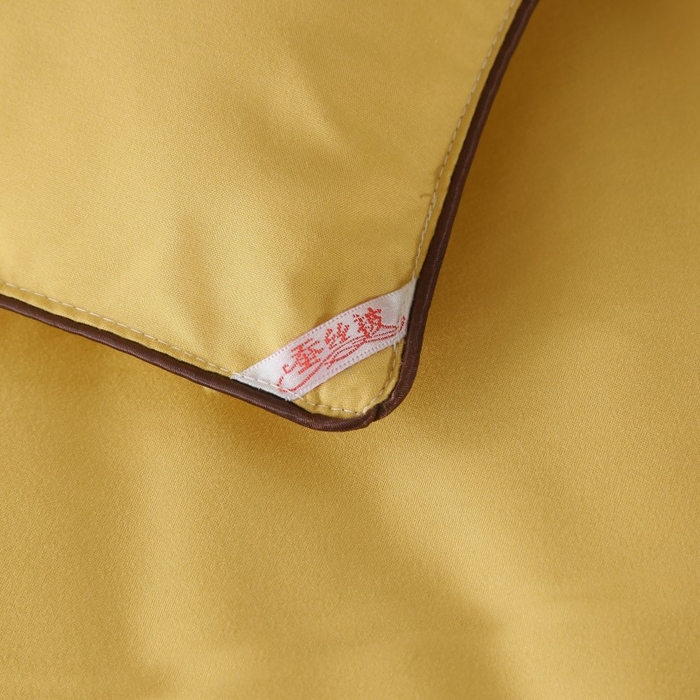 91家纺网 家纺一手货源 找家纺 畅畅家纺 2023新款洛卡棉手工订花桑蚕丝被子被芯冬被春秋被夏被 黄色