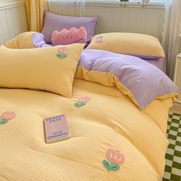 91家纺网 家纺一手货源 找家纺 慕澄 2023新款高克重小清新华夫格毛巾绣系列四件套 小花-黄+紫