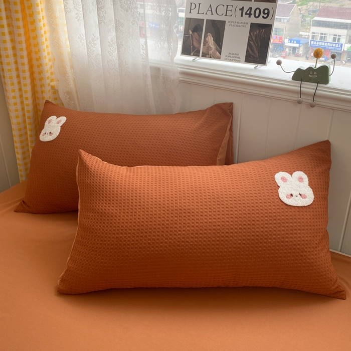 91家纺网 家纺一手货源 找家纺 慕澄 2023新款高克重小清新华夫格毛巾绣系列四件套 小兔-咖啡