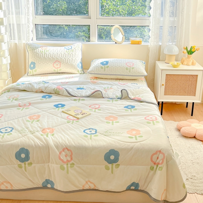 91家纺网 家纺一手货源 找家纺 沐慕2023新款凉感丝夏被四件套 彩花朵朵