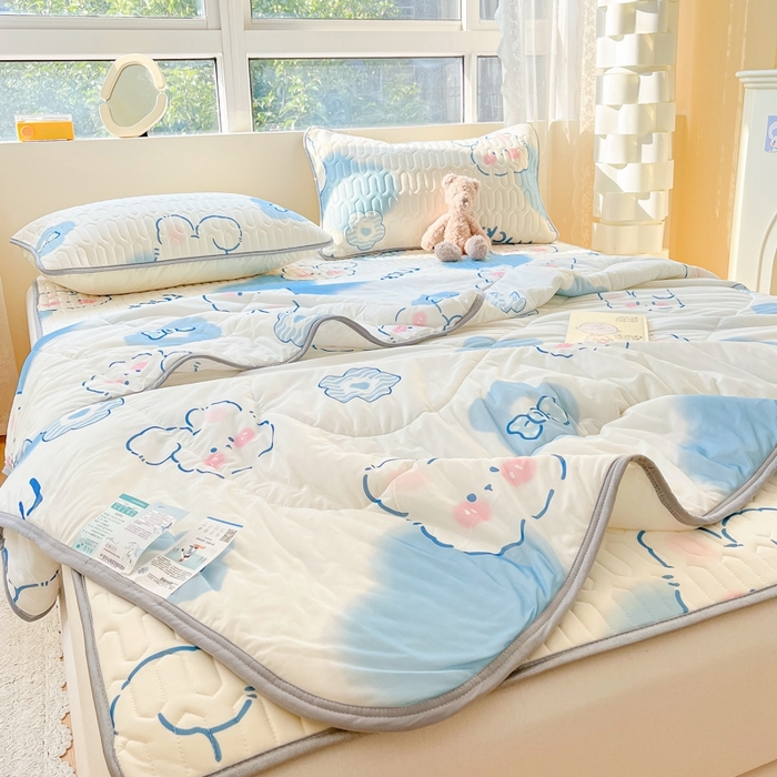 91家纺网 家纺一手货源 找家纺 沐慕2023新款凉感丝夏被四件套 爱心小兔