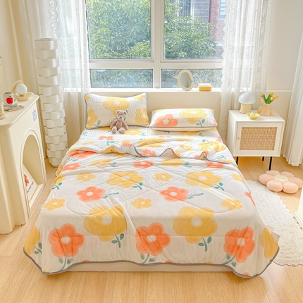 91家纺网 家纺一手货源 找家纺 沐慕2023新款凉感丝夏被四件套 花季