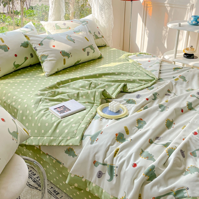 91家纺网 家纺一手货源 找家纺 金丝鸟 2023新款全棉大豆夏被四件套 恐龙王子