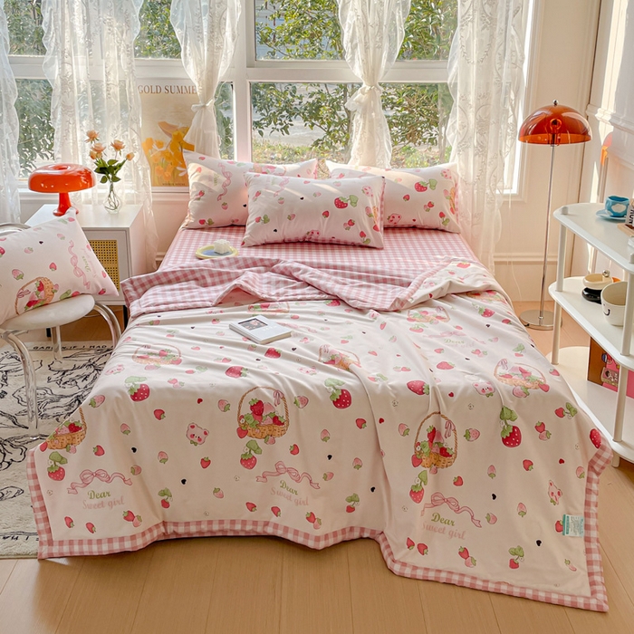 91家纺网 家纺一手货源 找家纺 金丝鸟 2023新款全棉大豆夏被四件套 草莓篮子