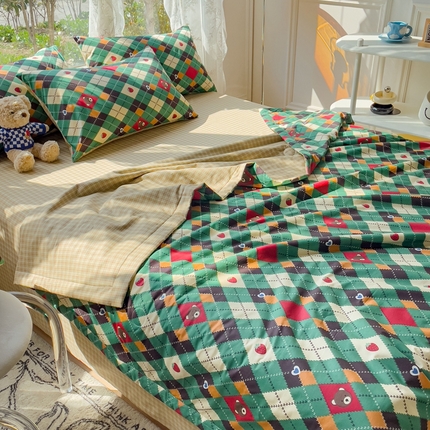 金丝鸟 2023新款全棉大豆夏被四件套 菱格爱心熊