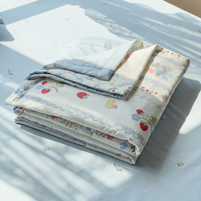 91家纺网 家纺一手货源 找家纺 金丝鸟 2023新款全棉大豆夏被四件套 蓝色花园