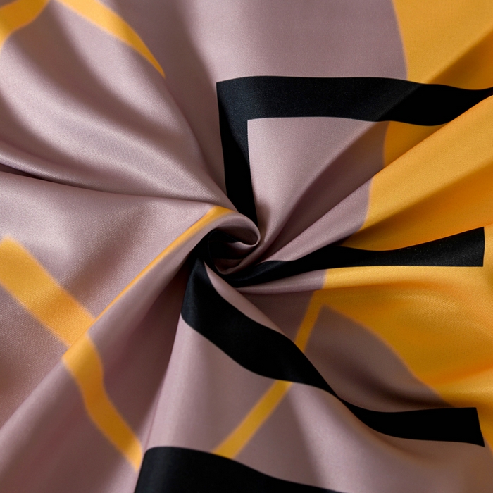 91家纺网 家纺一手货源 找家纺 爵仕 2023新款卡通暴力熊系列真丝四件套 黄熊