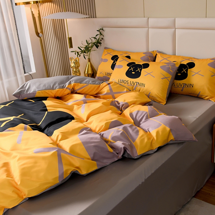 91家纺网 家纺一手货源 找家纺 爵仕 2023新款卡通暴力熊系列真丝四件套 黄熊