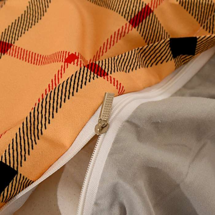 91家纺网 家纺一手货源 找家纺 爵仕 2023新款轻奢简约风全棉四件套 格子熊