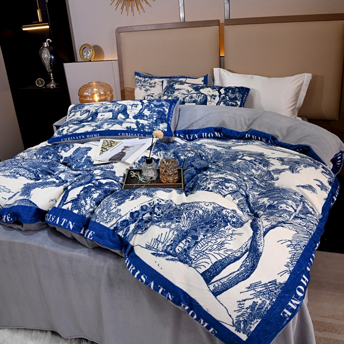 91家纺网 家纺一手货源 找家纺 爵仕 2023新款秋冬牛奶绒数码印花四件套保暖 宝蓝