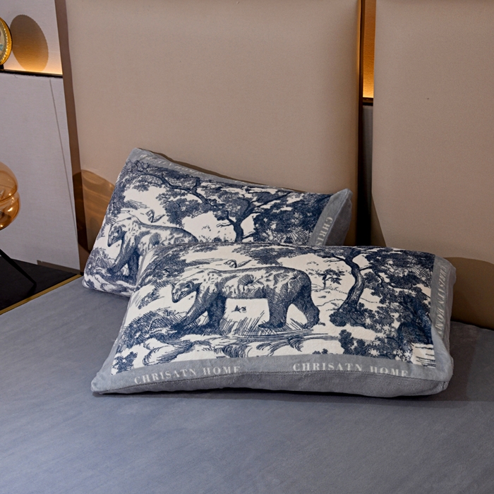 91家纺网 家纺一手货源 找家纺 爵仕 2023新款秋冬牛奶绒数码印花四件套保暖 烟灰