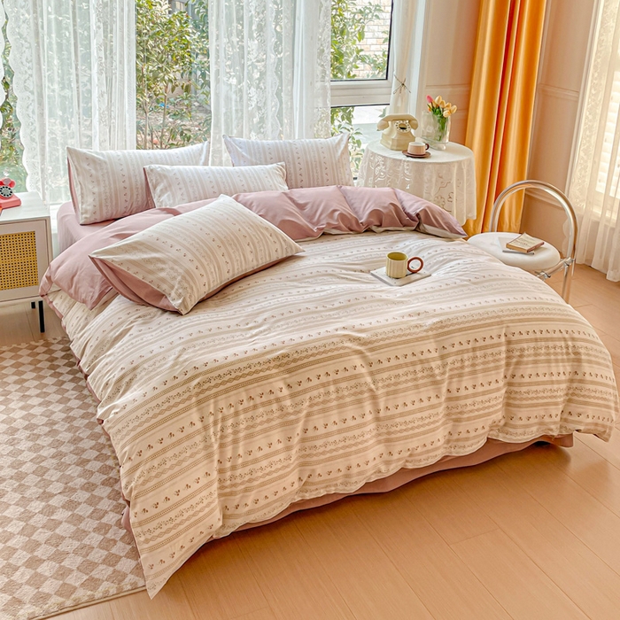 91家纺网 家纺一手货源 找家纺 金丝鸟 2023新款全棉小碎花四件套系列 烟雨枫间