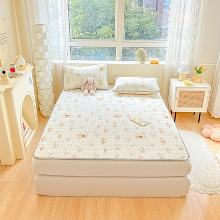 2023新款乳胶凉席 田园松鼠