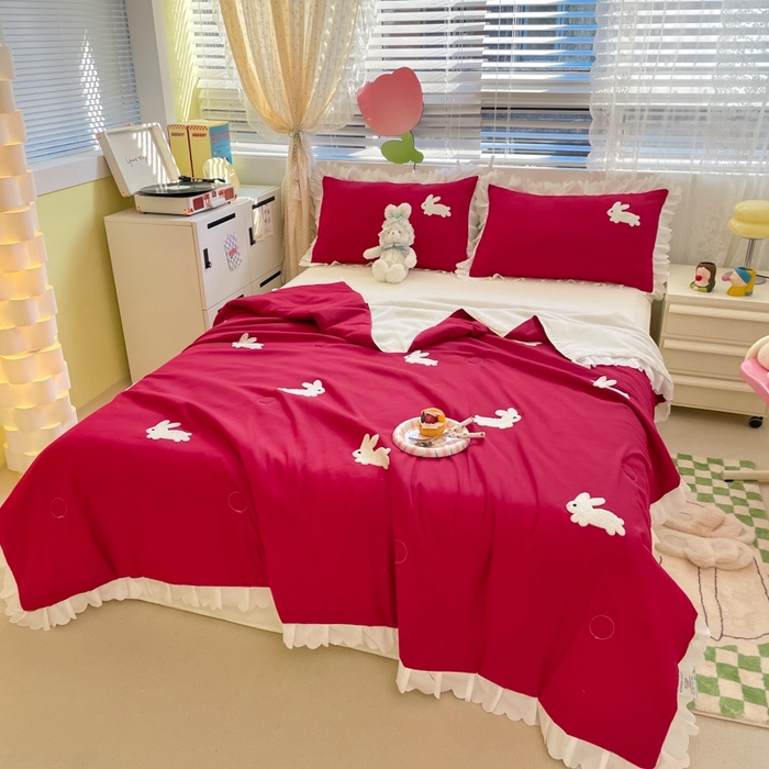 91家纺网 家纺一手货源 找家纺 2023新款夏被四件套 幸运兔-红