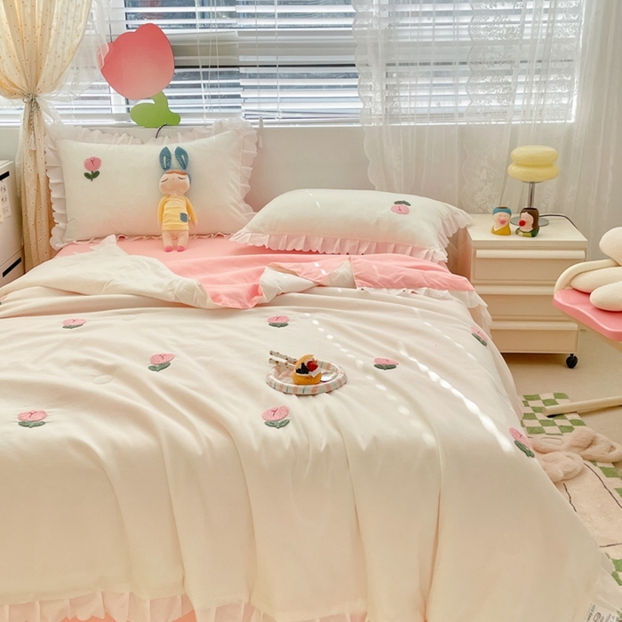 91家纺网 家纺一手货源 找家纺 2023新款夏被四件套 郁金香-白