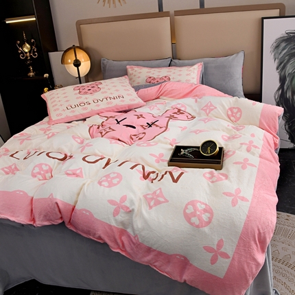 91家纺网 家纺一手货源 找家纺 （总）爵仕 2023新款暴力熊系列牛奶绒四件套