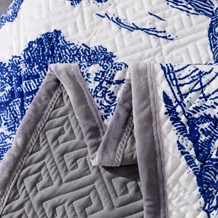 91家纺网 家纺一手货源 找家纺 爵仕家纺 2025新款高端加厚数码印花宝宝绒床盖三件套四季可用 大森林