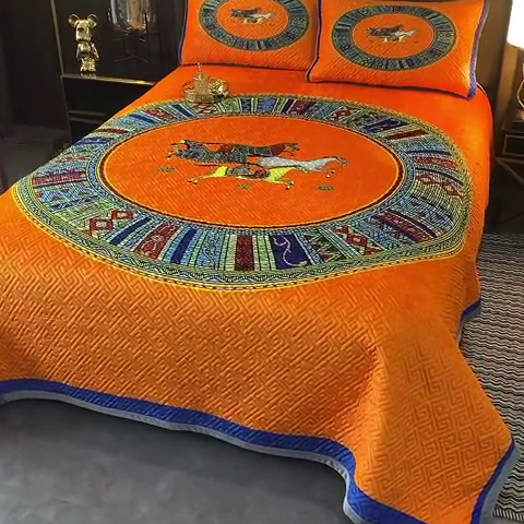 91家纺网 家纺一手货源 找家纺 爵仕家纺 2025新款高端加厚数码印花宝宝绒床盖三件套四季可用 陶瓷黄