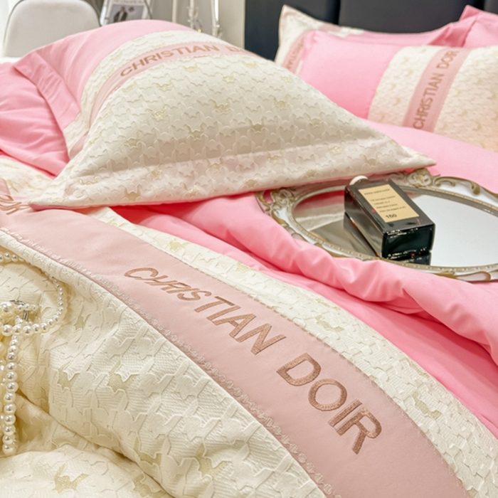 91家纺网 家纺一手货源 找家纺 （总）慕语 2023新款千禧格磨毛四件套