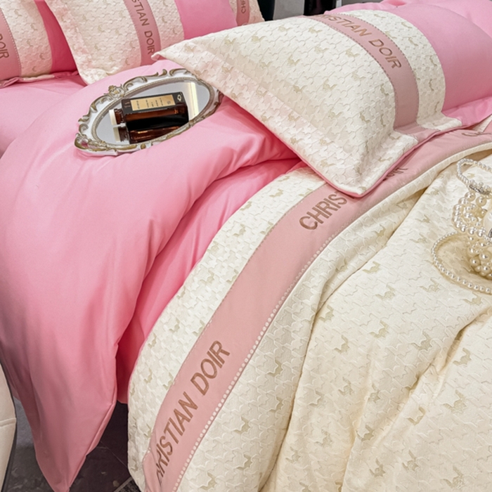 91家纺网 家纺一手货源 找家纺 （总）慕语 2023新款千禧格磨毛四件套