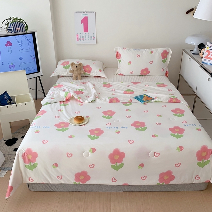 91家纺网 家纺一手货源 找家纺 顾里 2023新款牛奶针织棉夏被 韩国小花