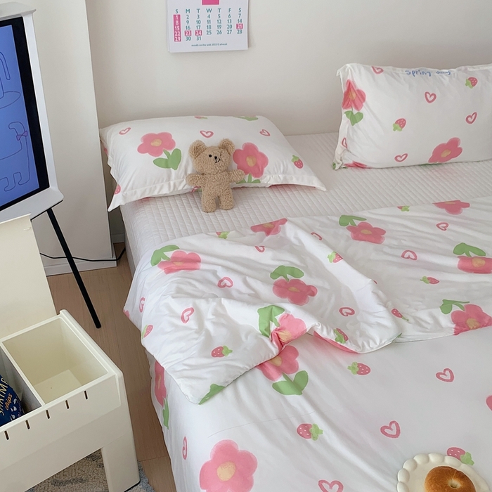 91家纺网 家纺一手货源 找家纺 顾里 2023新款牛奶针织棉夏被 韩国小花